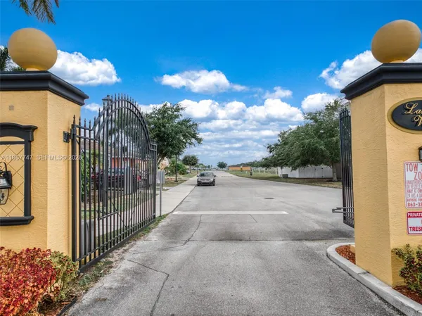 $208,999 | 1442 Las Villas Boulevard, Sebring, FL 33870