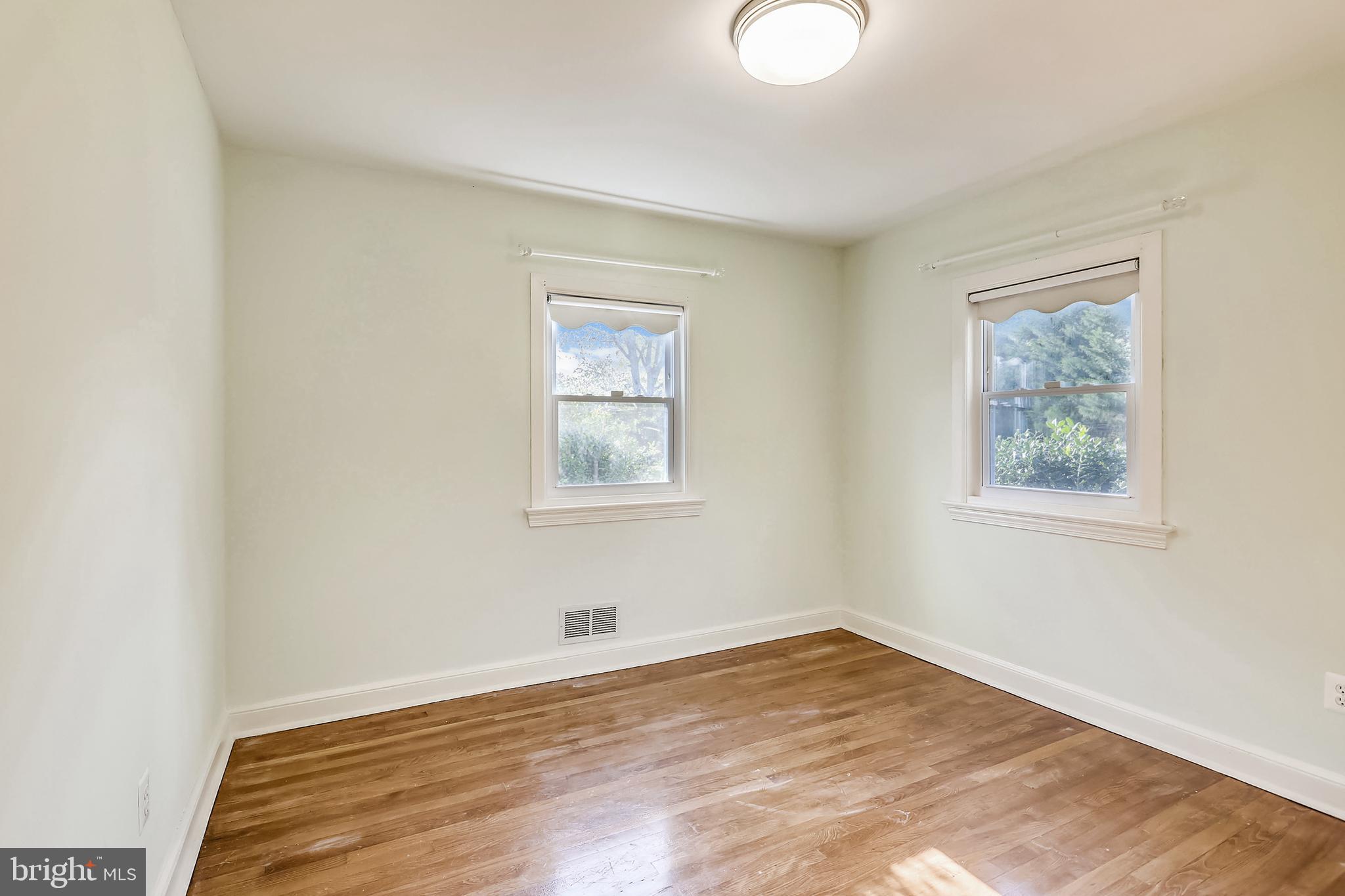 513 Harding Drive Silver Spring, MD 20901 - Photo 16 of 36 Second Bedroom on Main Floor
