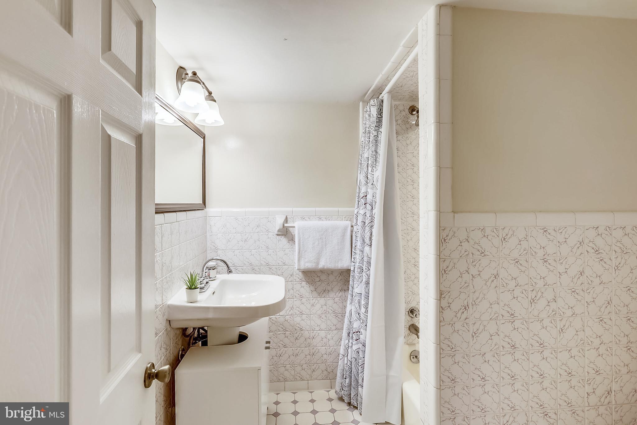 513 Harding Drive Silver Spring, MD 20901 - Photo 29 of 36 Full Bathroom Downstairs
