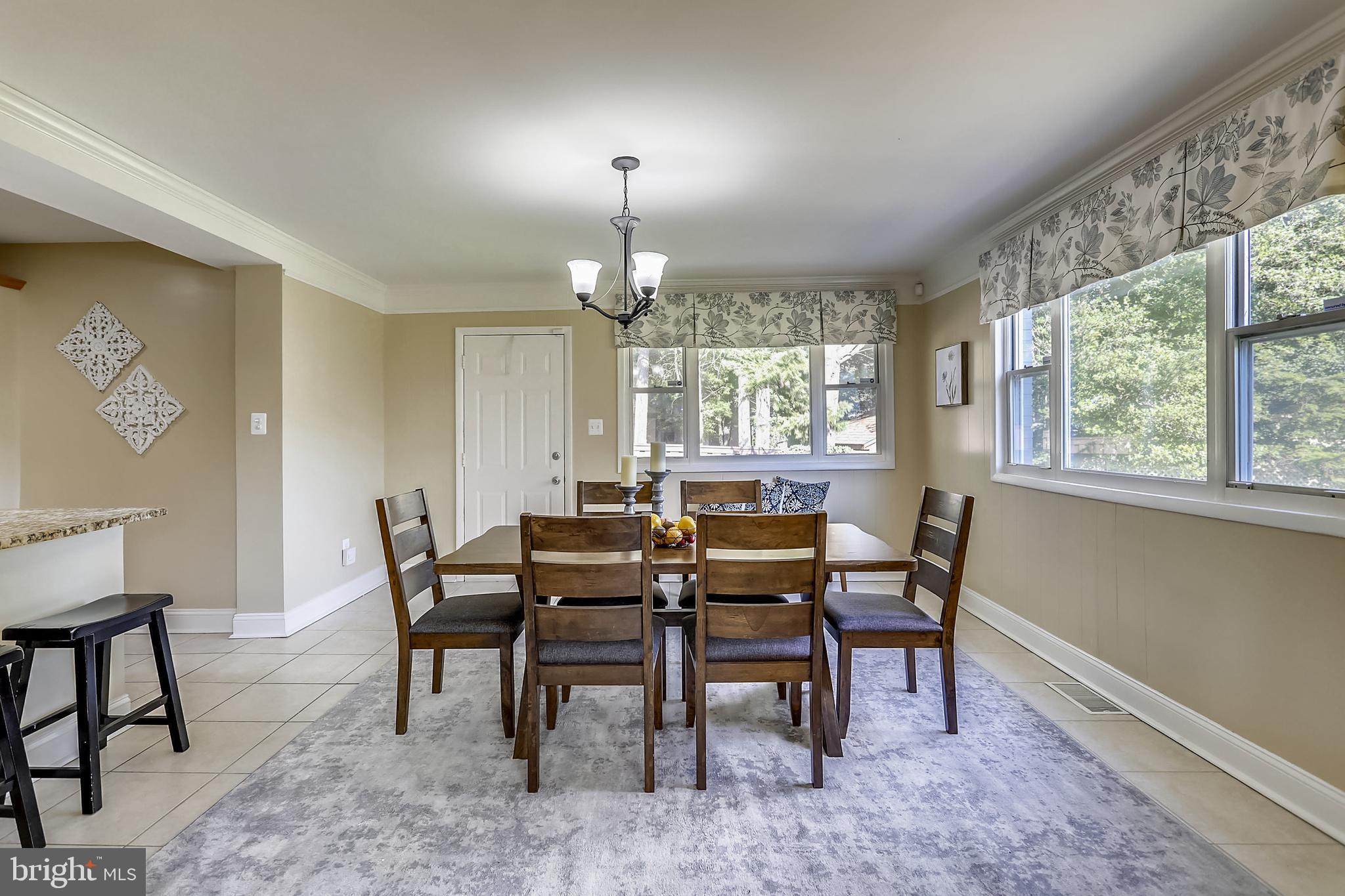513 Harding Drive Silver Spring, MD 20901 - Photo 7 of 36 Large Eat-in Kitchen