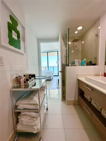 $3,950 | 1300 South Miami Avenue, Unit 4004, Miami, FL 33130