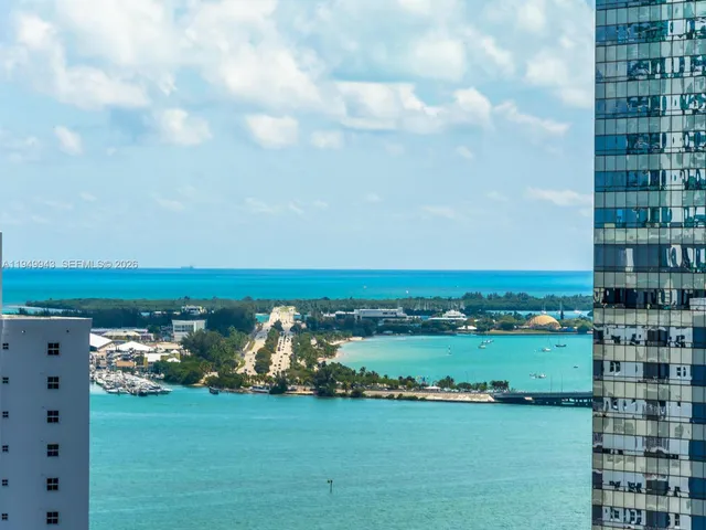 $3,950 | 1300 South Miami Avenue, Unit 4004, Miami, FL 33130