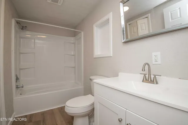 $203,900 | 143 Shubert Street, Kingston, TN 37763