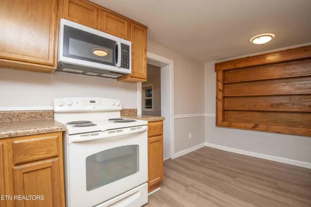 $203,900 | 143 Shubert Street, Kingston, TN 37763