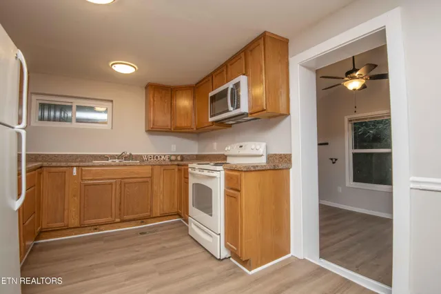 $203,900 | 143 Shubert Street, Kingston, TN 37763