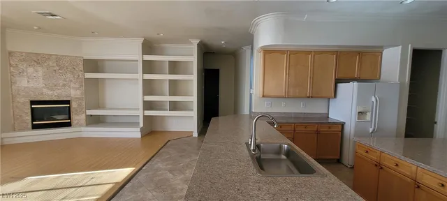 $2,950 | 5147 Villa Vecchio Court, Las Vegas, NV 89141