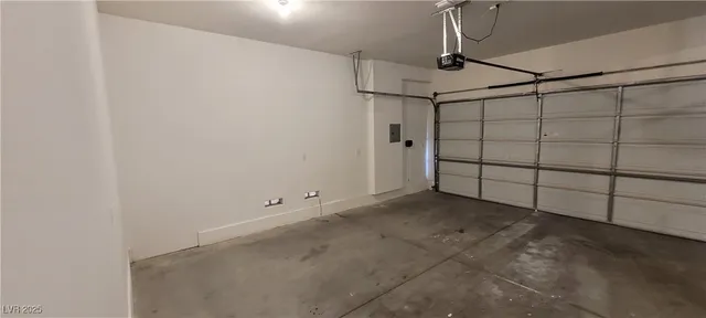 $2,950 | 5147 Villa Vecchio Court, Las Vegas, NV 89141