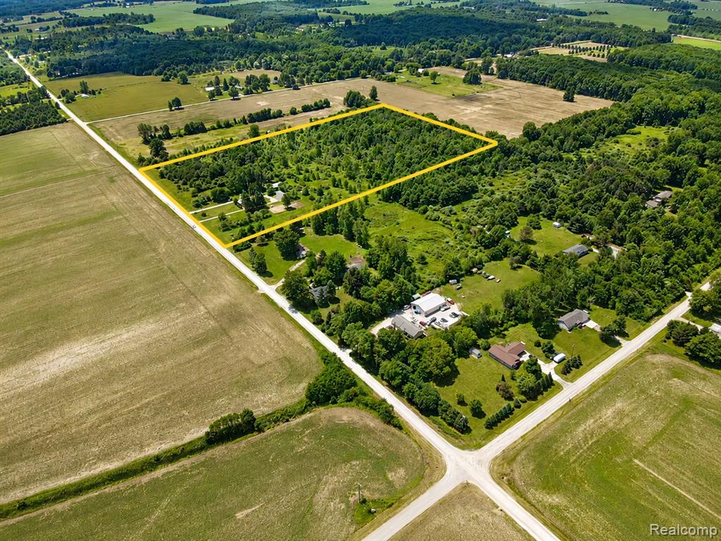 5893 Cribbins Road Avoca, MI 48006 - Photo 6 of 27