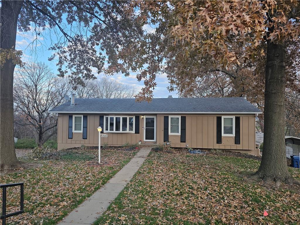 1507 Lake Road Liberty, MO 64068 - Photo 1 of 1 Gallery Image 1