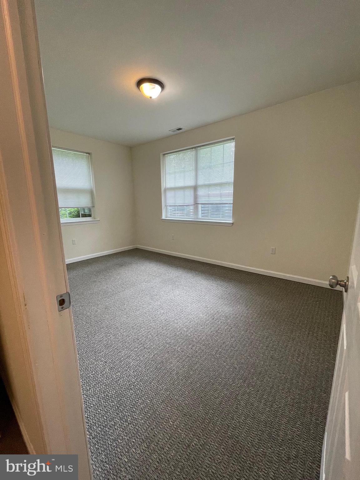 5 Union Street Glassboro, NJ 08028 - Photo 4 of 20 an empty room with a window