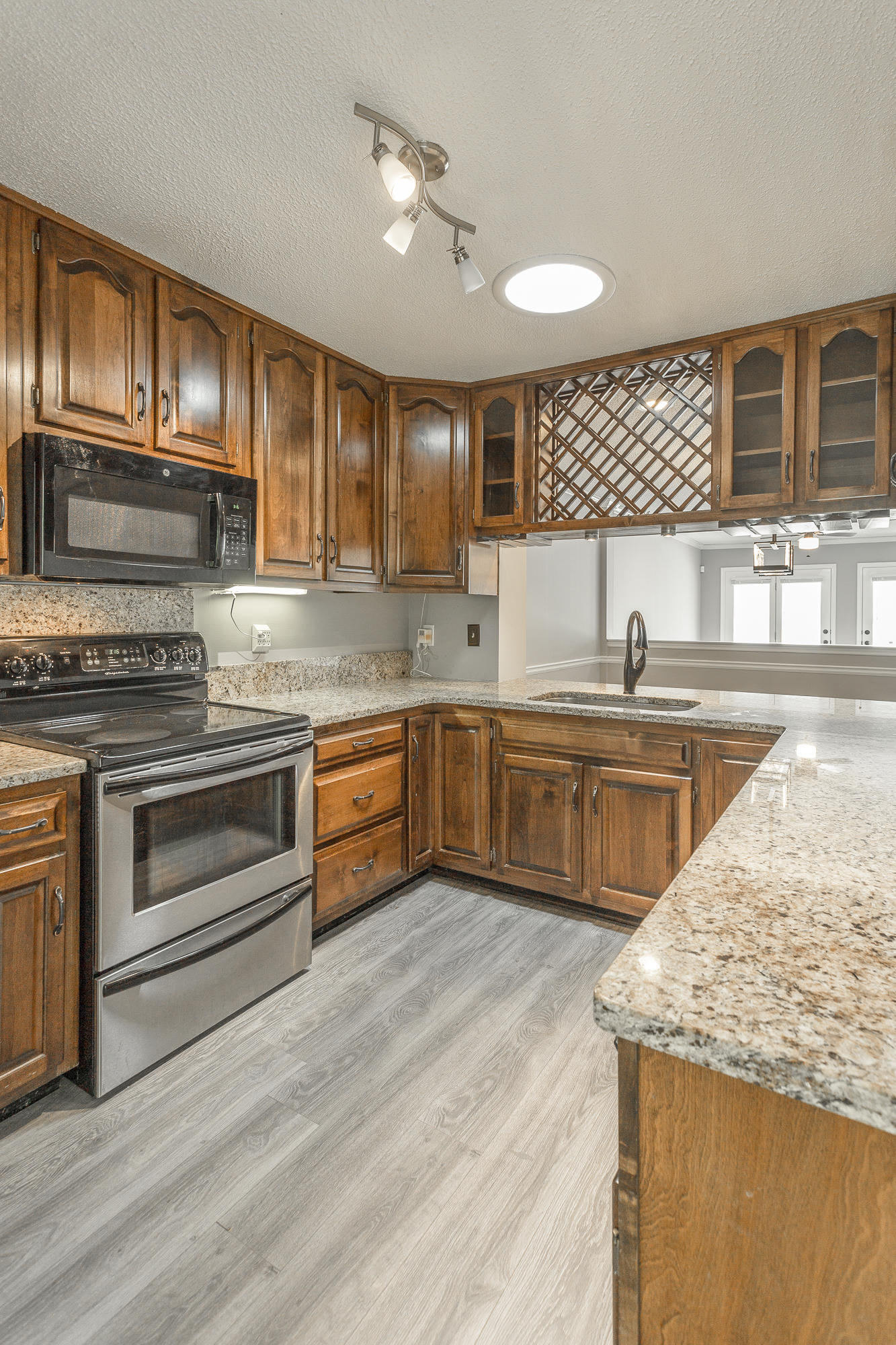 627 Westview Road Chattanooga, TN 37415 - Photo 10 of 35 627 W View Rd. HD-33