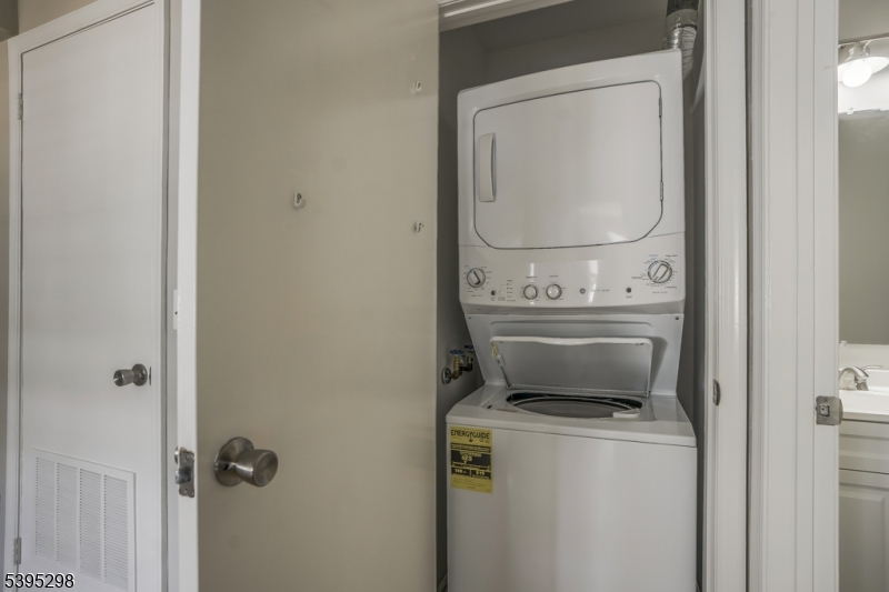 29 Cheswich Court Bedminster, NJ 07921 - Photo 10 of 11