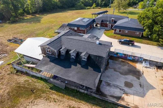 $875,000 | 2674 Highway 17, Iberia, MO 65486