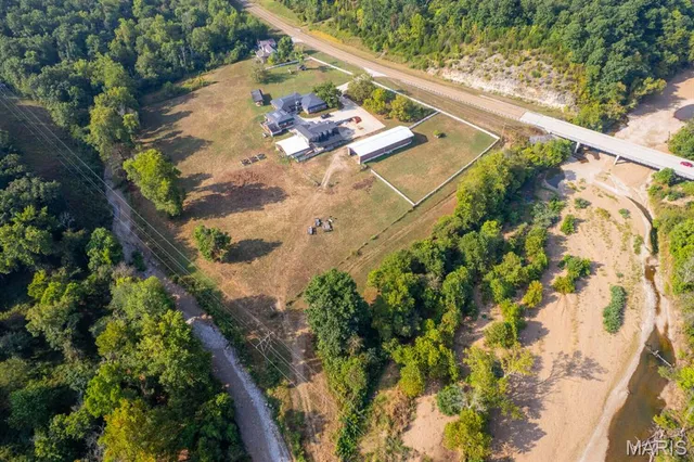 $875,000 | 2674 Highway 17, Iberia, MO 65486