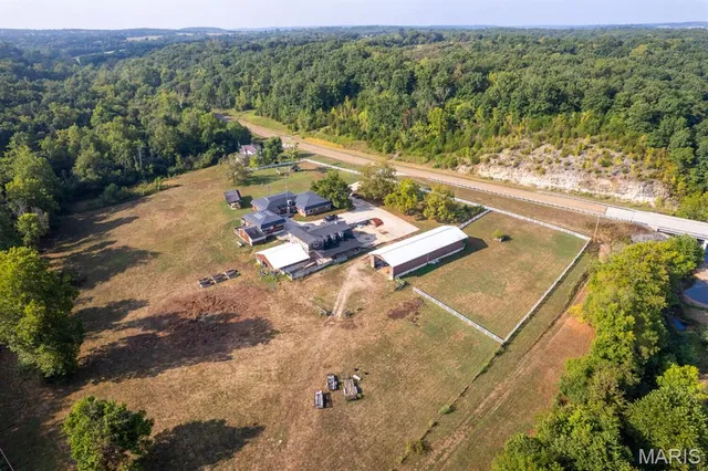 $875,000 | 2674 Highway 17, Iberia, MO 65486