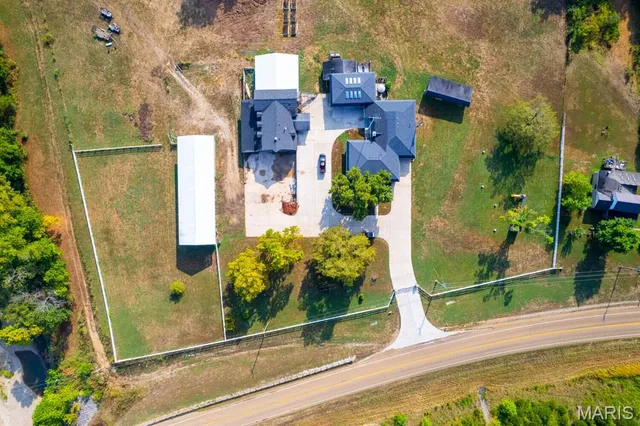 $875,000 | 2674 Highway 17, Iberia, MO 65486