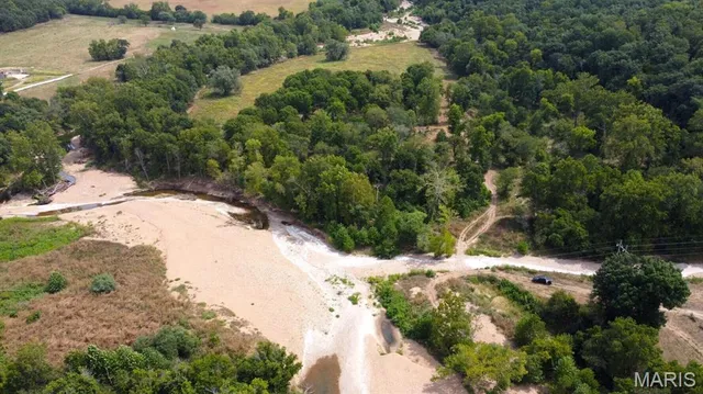 $875,000 | 2674 Highway 17, Iberia, MO 65486