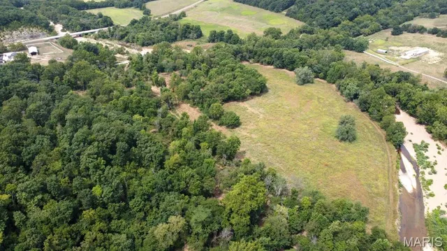 $875,000 | 2674 Highway 17, Iberia, MO 65486