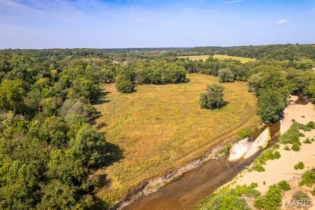 $875,000 | 2674 Highway 17, Iberia, MO 65486