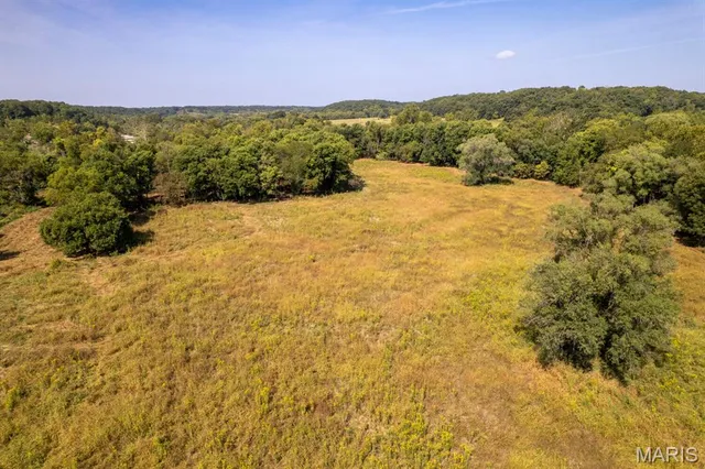 $875,000 | 2674 Highway 17, Iberia, MO 65486