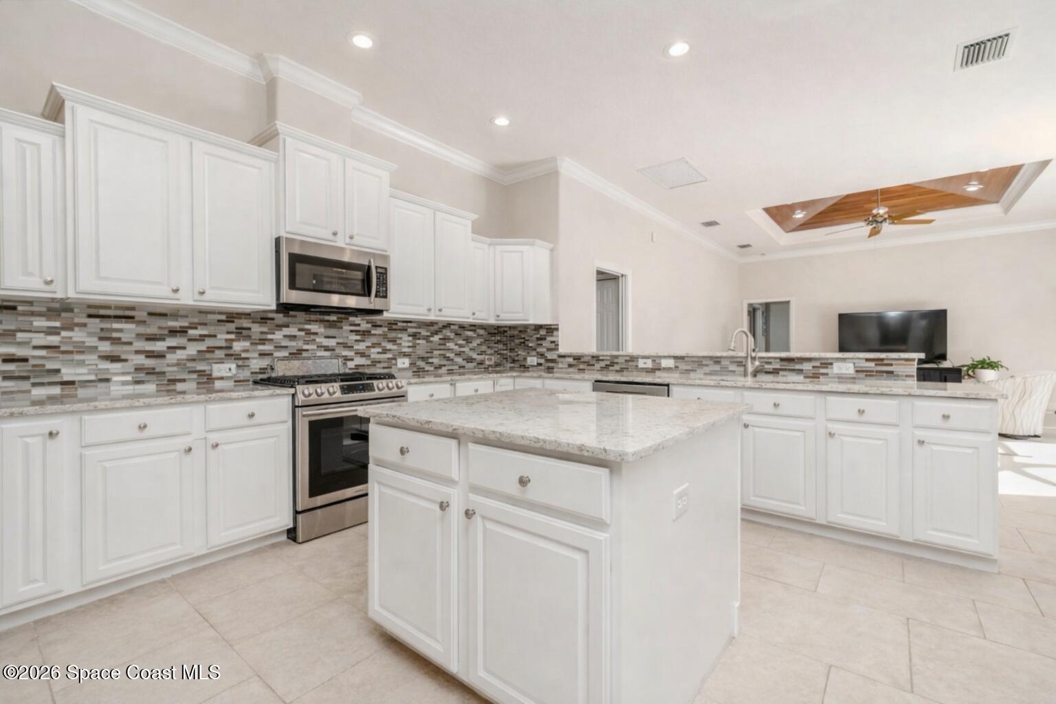 8201 Compton Way Melbourne, FL 32940 - Photo 12 of 52 Kitchen