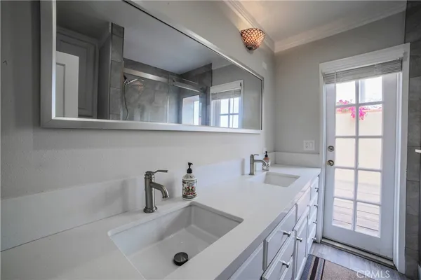 $8,000 | 1601 Louise Street, Laguna Beach, CA 92651