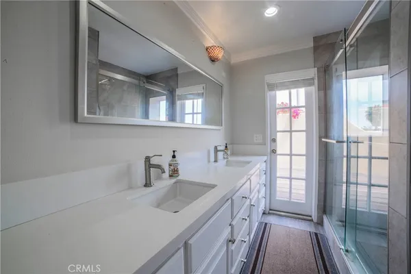 $8,000 | 1601 Louise Street, Laguna Beach, CA 92651