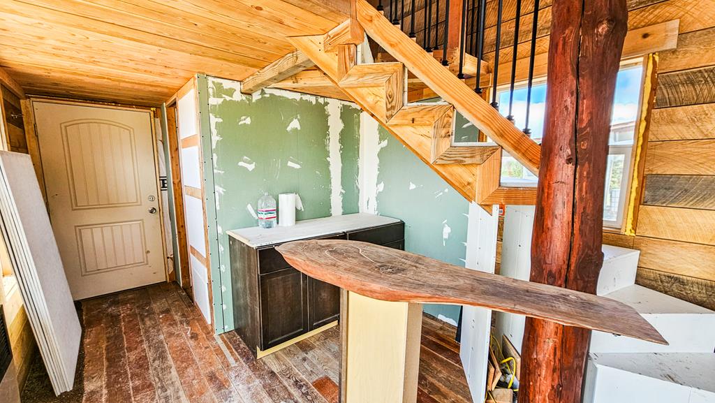 101 Sixty Lane Cascade, ID 83611 - Photo 8 of 52