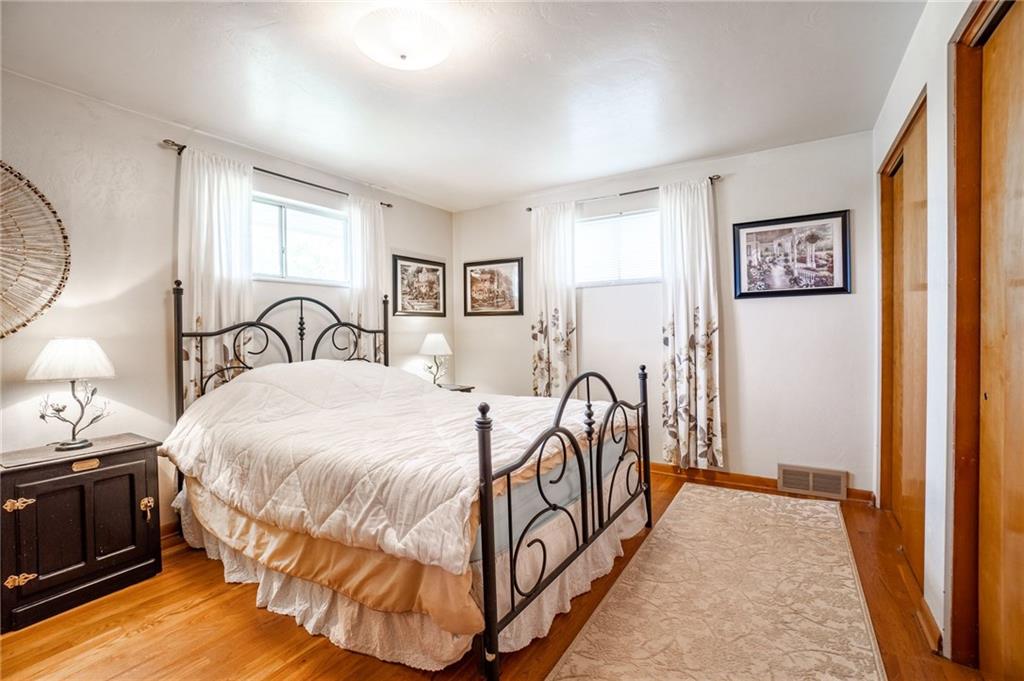 11 Gass Road Pittsburgh, PA 15229 - Photo 12 of 24