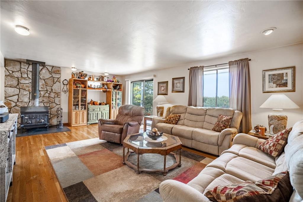 11 Gass Road Pittsburgh, PA 15229 - Photo 6 of 24