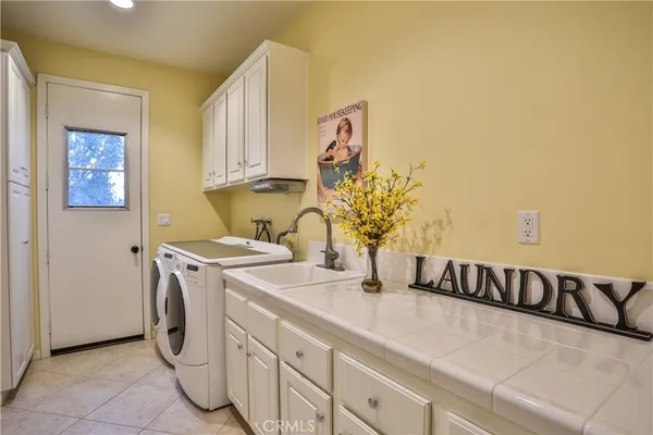 $1,825,000 | 668 Adirondack Lane, Claremont, CA 91711
