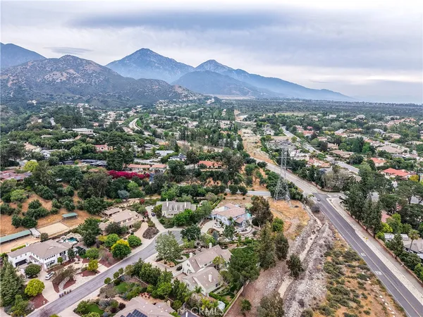 $1,825,000 | 668 Adirondack Lane, Claremont, CA 91711