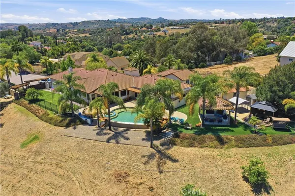 $2,425,000 | 3508 Vista Corona, Fallbrook, CA 92028