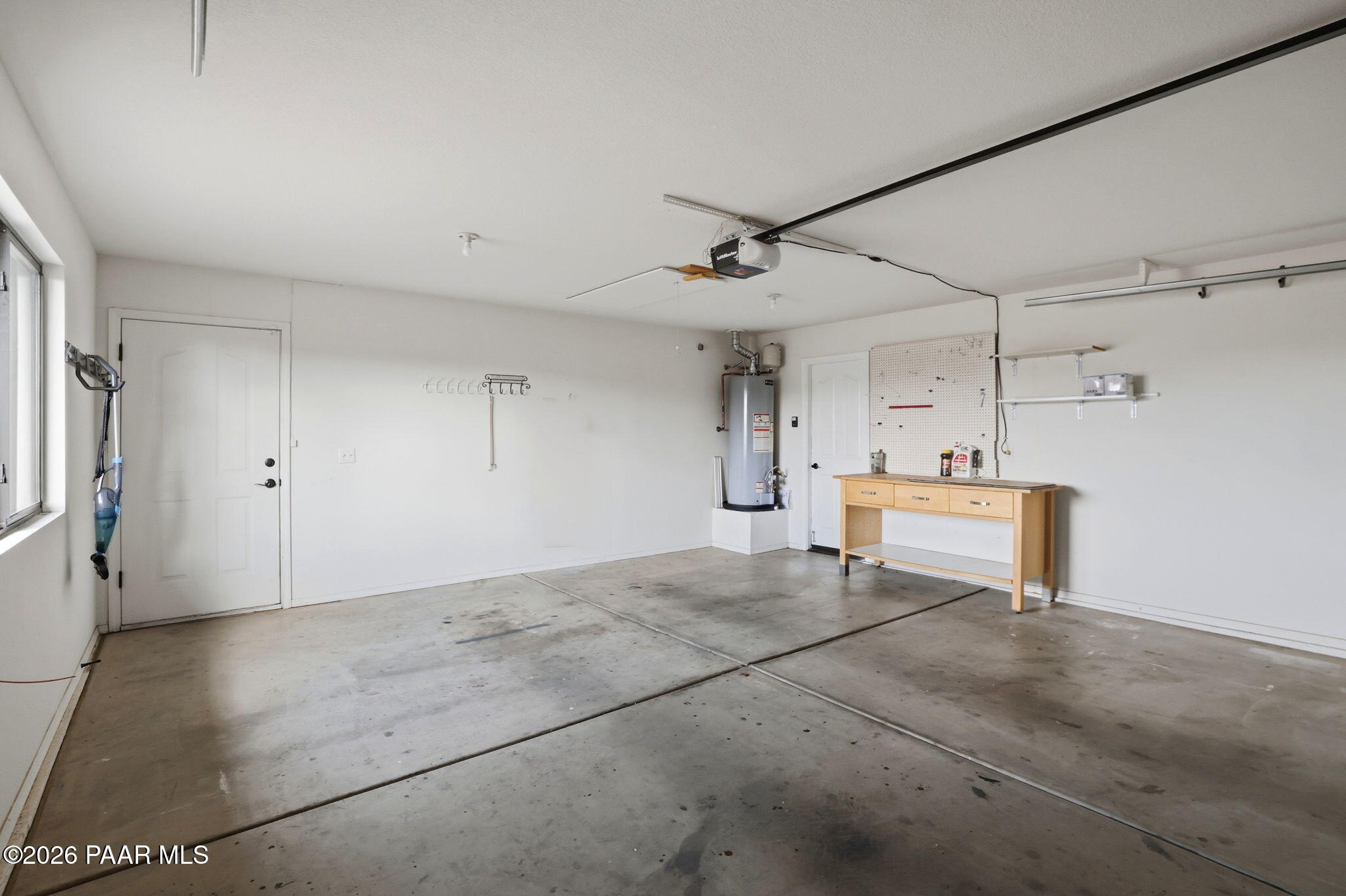 3431 North Victor Road Prescott Valley, AZ 86314 - Photo 20 of 32 20-Garage