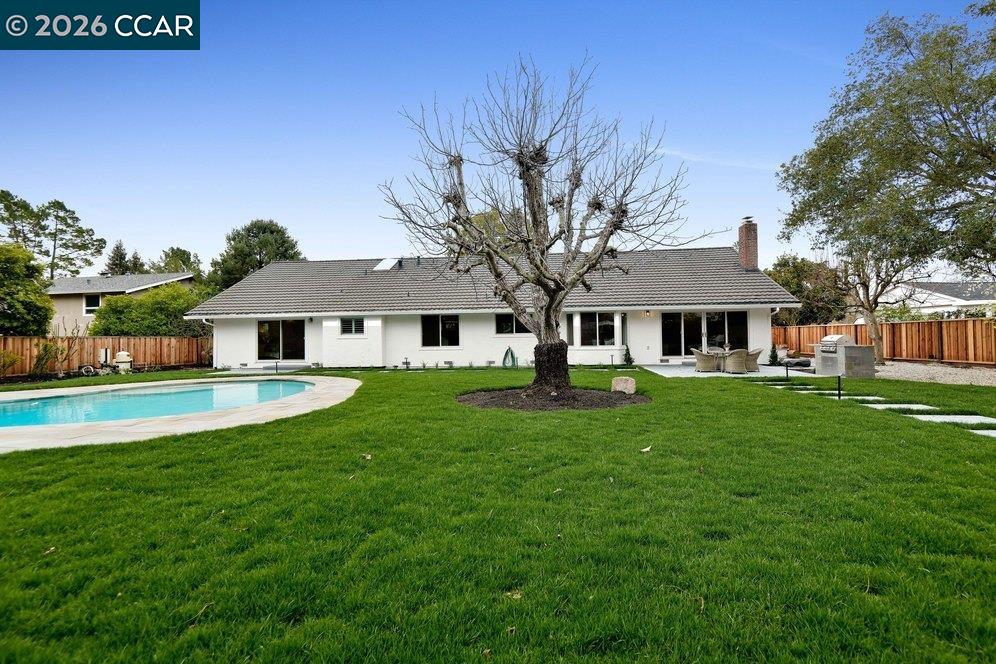 2941 Roundhill Road Alamo, CA 94507 - Photo 26 of 33