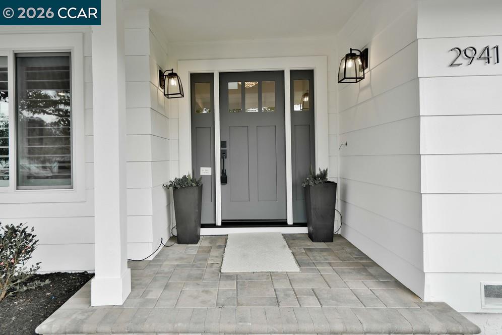 2941 Roundhill Road Alamo, CA 94507 - Photo 4 of 33