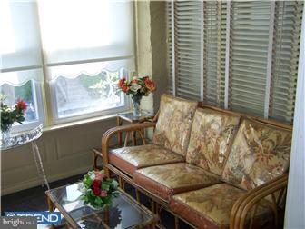 205 Huntley Road Upper Darby, PA 19082 - Photo 2 of 9