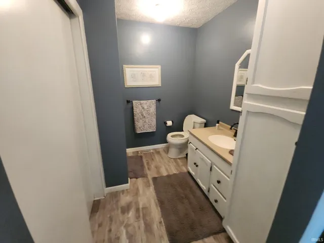 $370,000 | 4618 South Shady Lane, Logansport, IN 46947