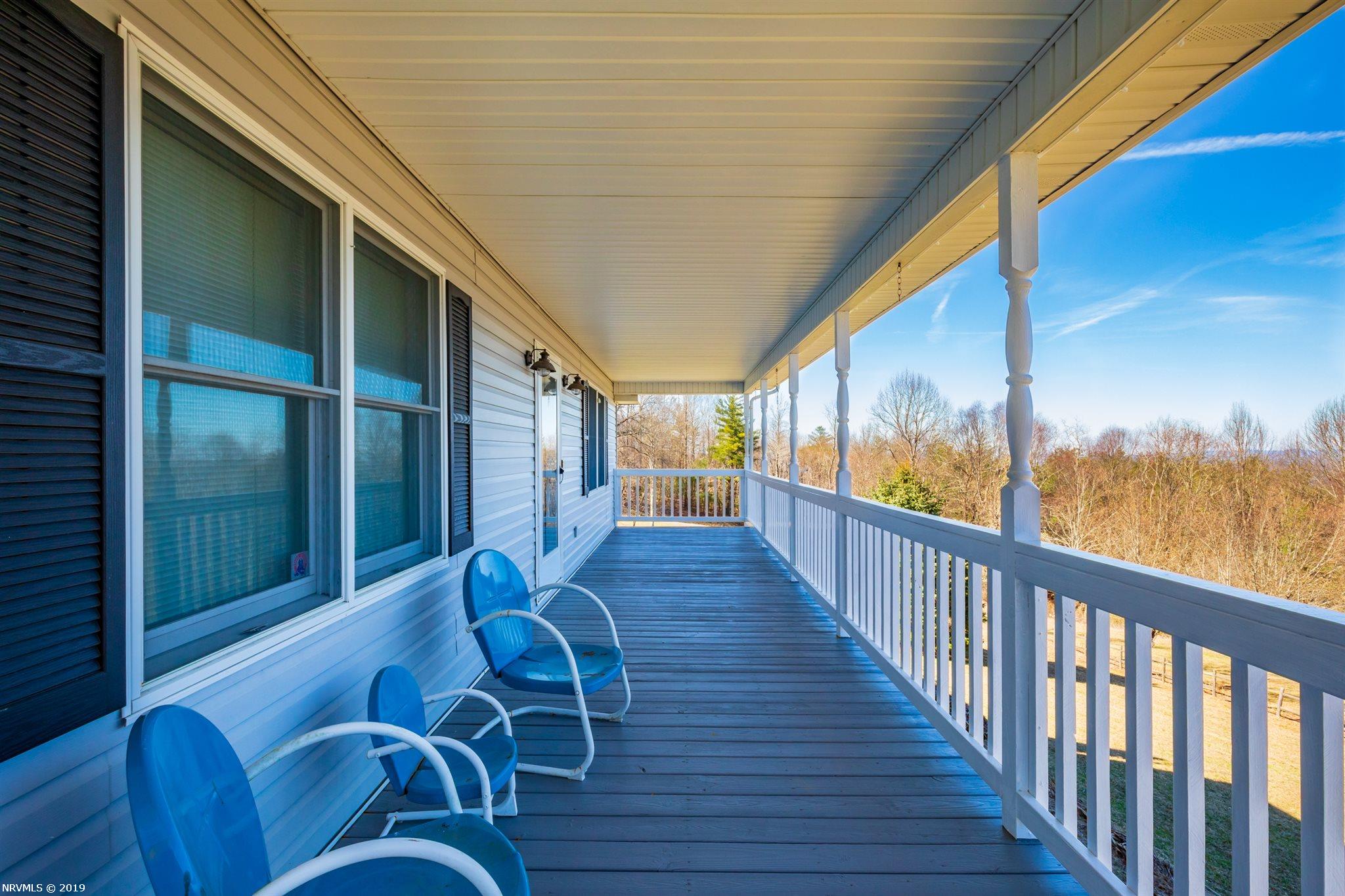887 Colonial Road Fancy Gap, VA 24328 - Photo 26 of 105 Gallery Image 26