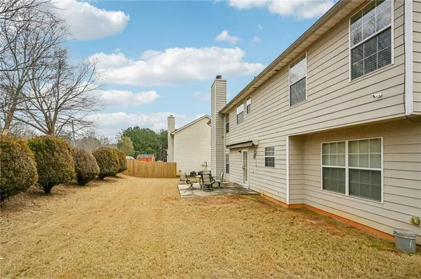 a view of the house with a outdoor space