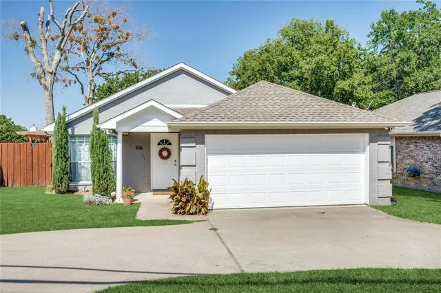 $2,400 | 916 South Tennessee Street, McKinney, TX 75069