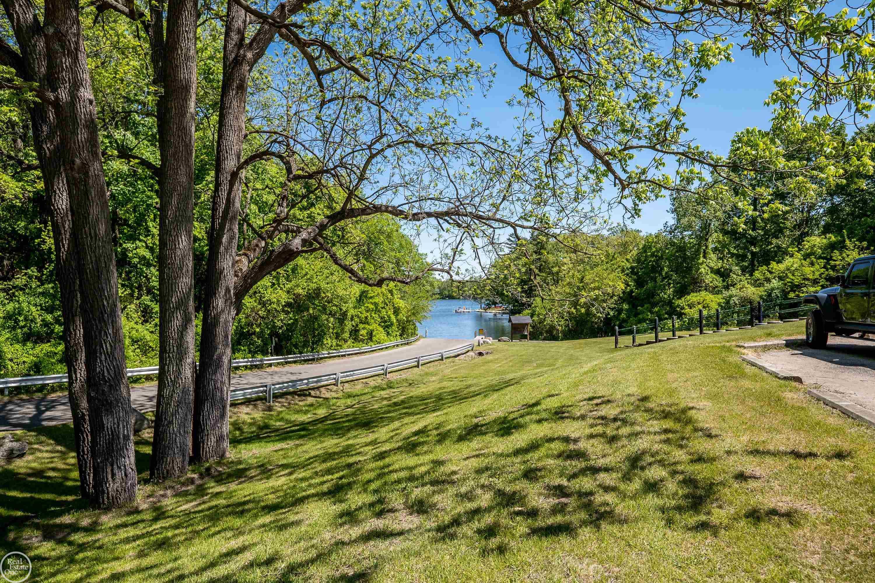 448 Mack Road Leonard, MI 48367 - Photo 72 of 73