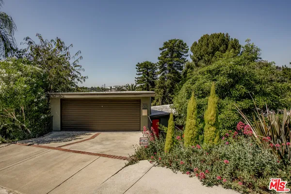 $1,495,000 | 3262 Dos Palos Drive, Los Angeles, CA 90068