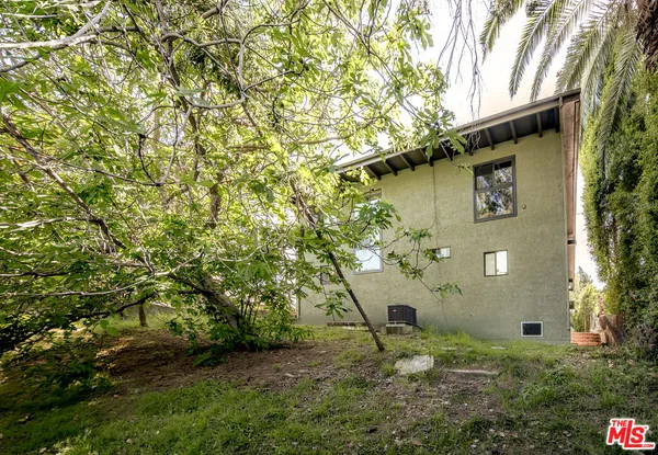 $1,495,000 | 3262 Dos Palos Drive, Los Angeles, CA 90068