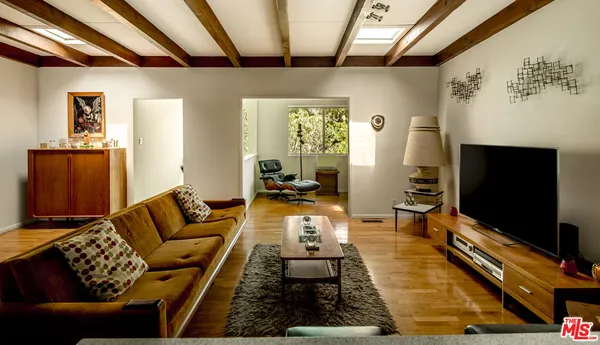 $1,495,000 | 3262 Dos Palos Drive, Los Angeles, CA 90068