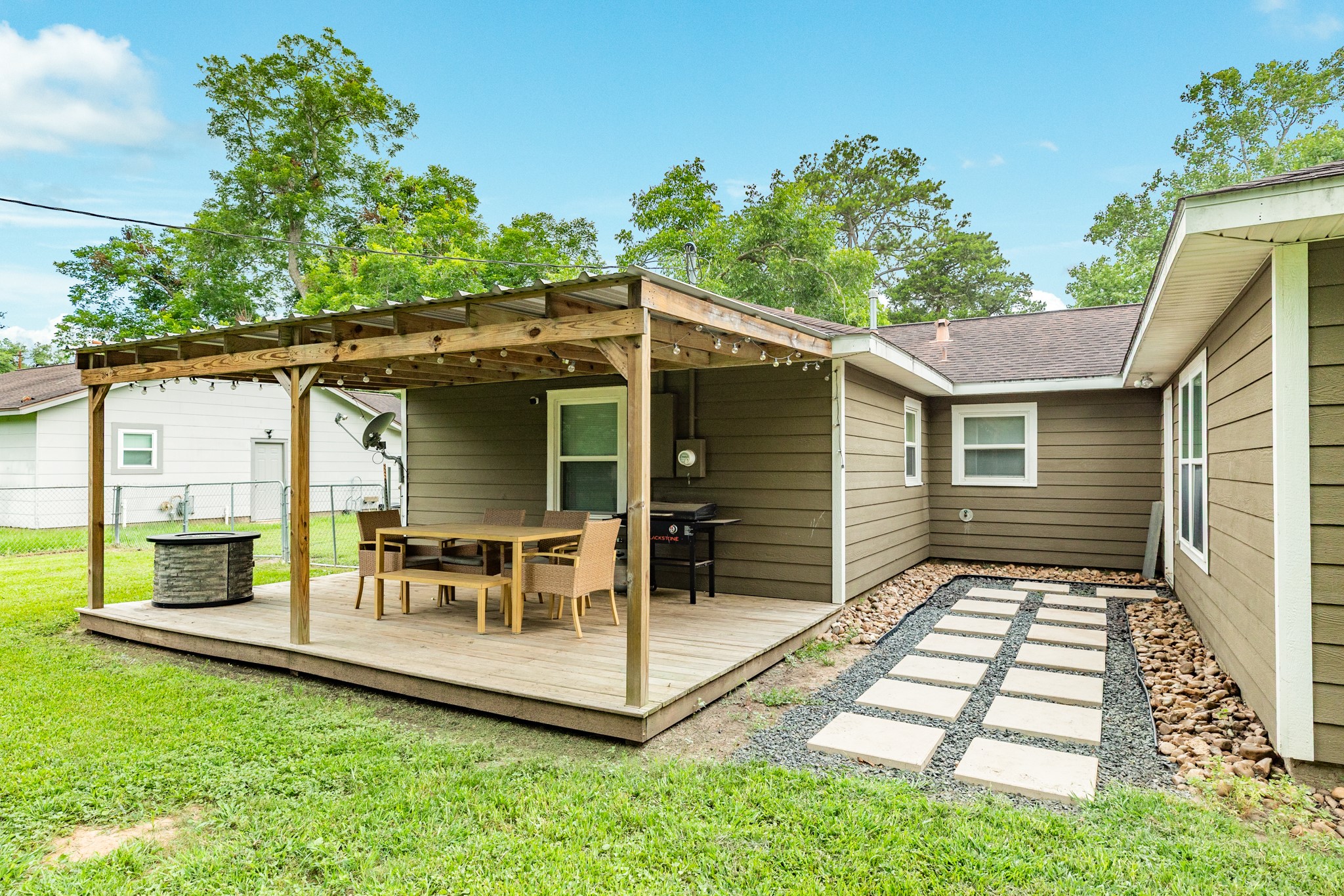 708 Alice Street Sweeny, TX 77480 - Photo 22 of 25