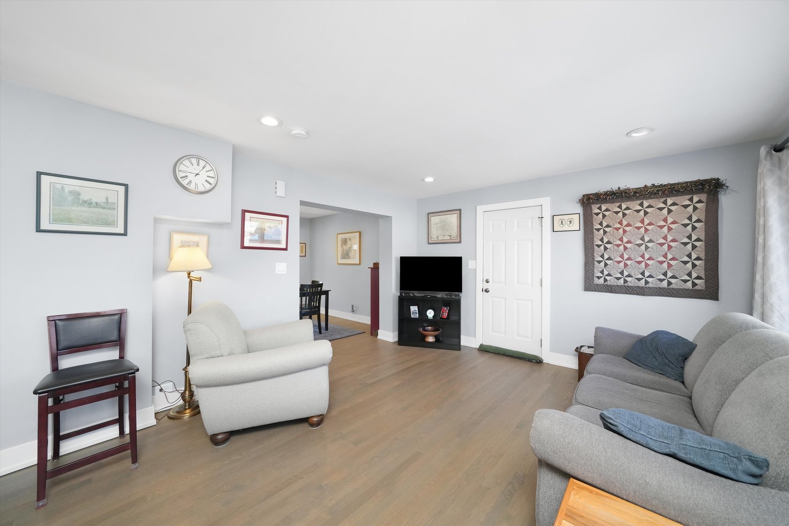 11006 South Harding Avenue Chicago, IL 60655 - Photo 12 of 31