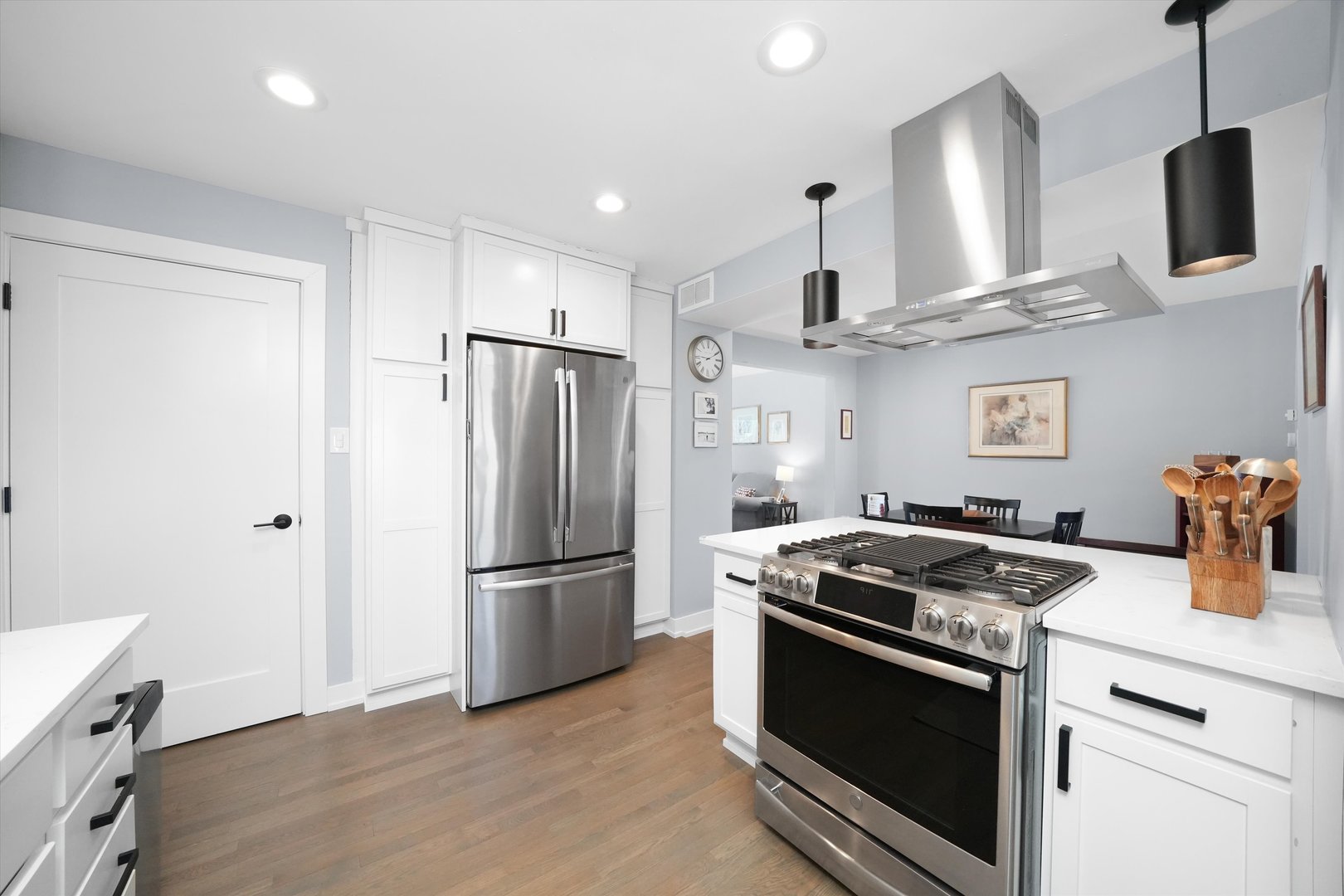 11006 South Harding Avenue Chicago, IL 60655 - Photo 18 of 31