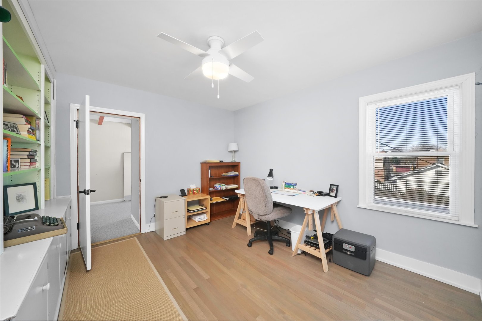 11006 South Harding Avenue Chicago, IL 60655 - Photo 25 of 31