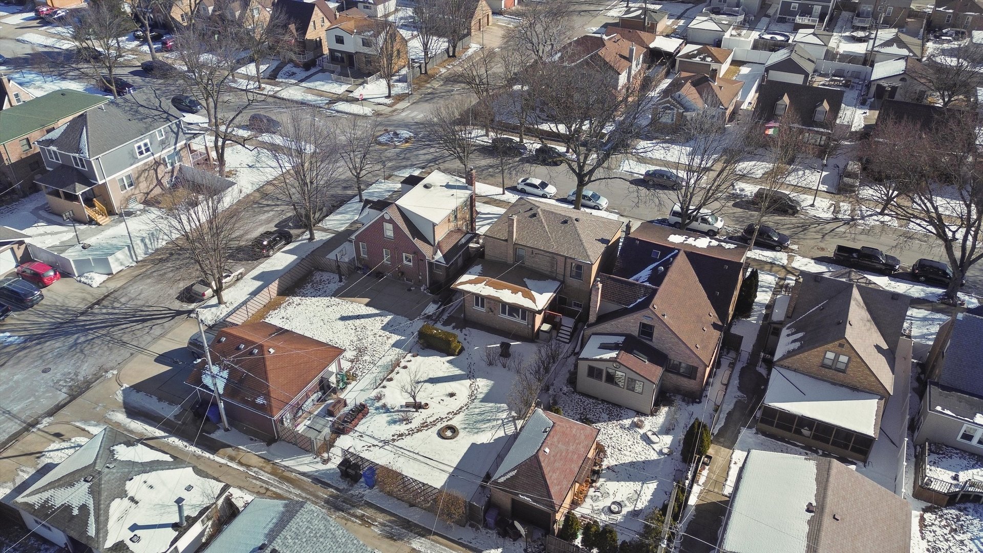 11006 South Harding Avenue Chicago, IL 60655 - Photo 6 of 31